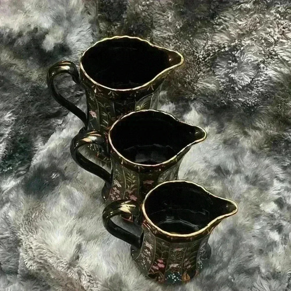 3 Black Glazed Pottery antique style water jugs - Picture 6 of 15